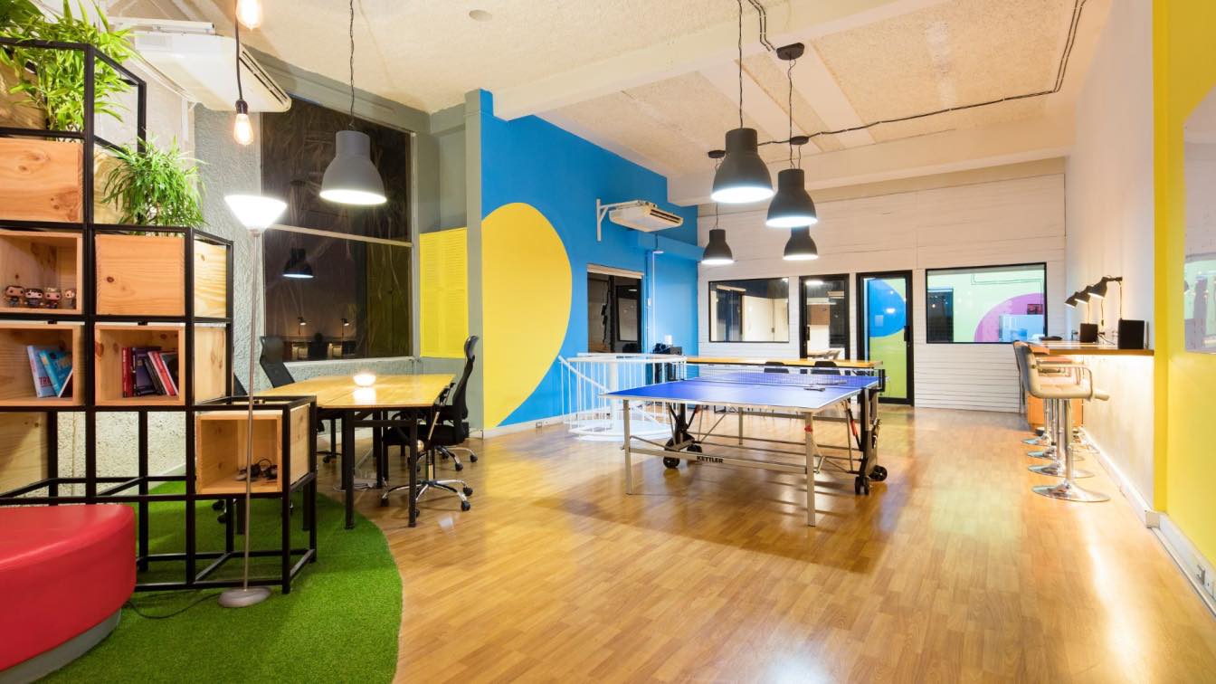 Small office renovation in Dubai