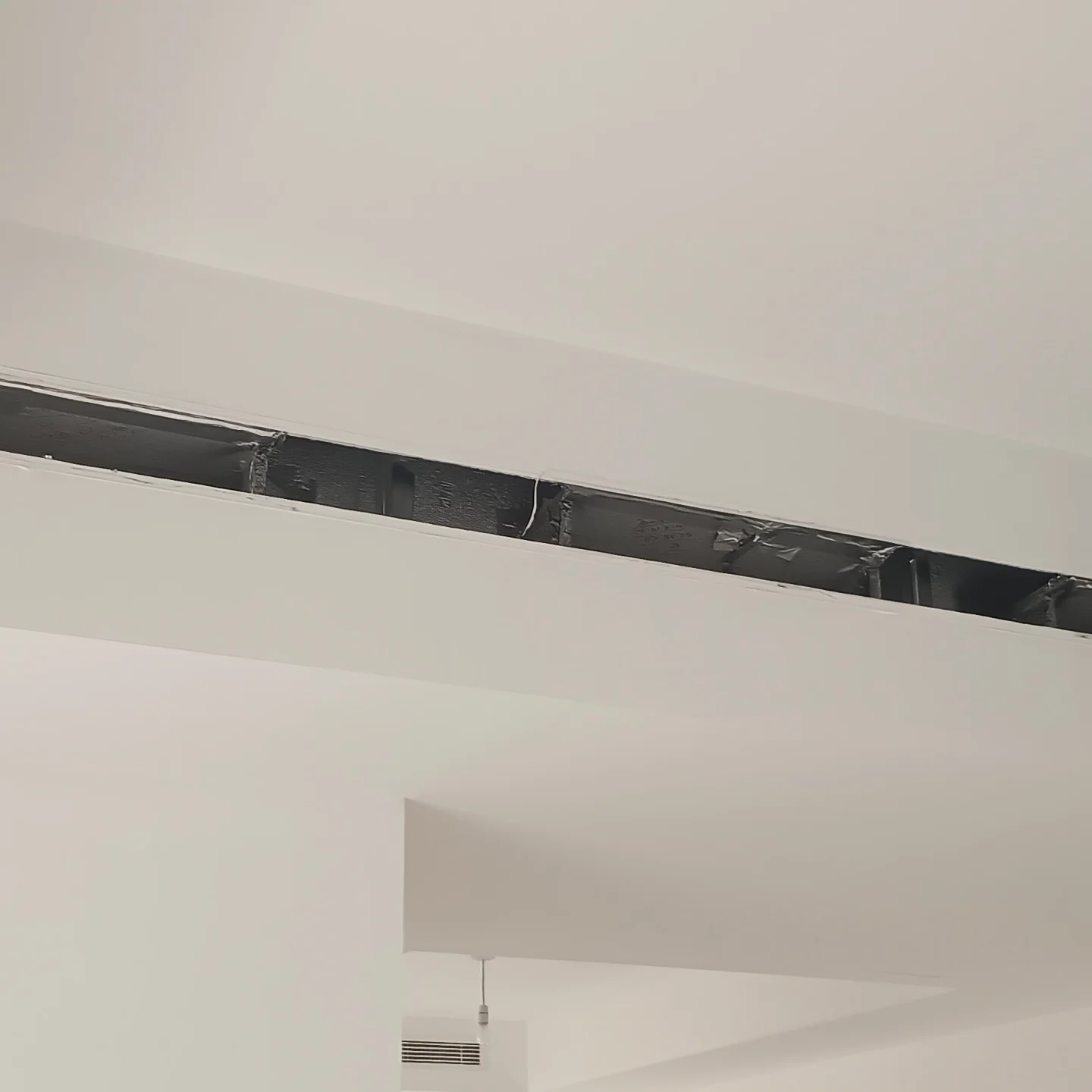 AC indoor duct cleaning services in dubai